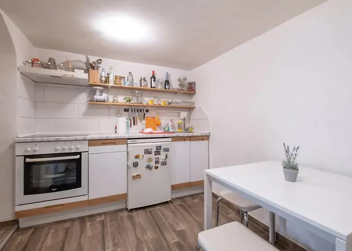 Сasa de vacaciones Entire House With Guest & Garden