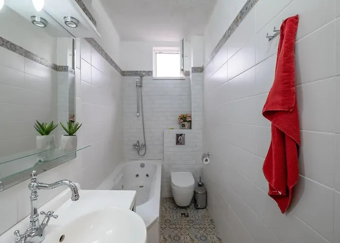 Сasa de vacaciones Entire House With Guest & Garden