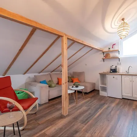 Entire Central House With Guest & Garden Holiday home Sofia