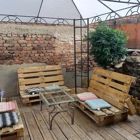 Entire House With Guest & Garden Feriehus *