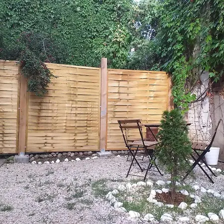 Entire House With Guest & Garden *