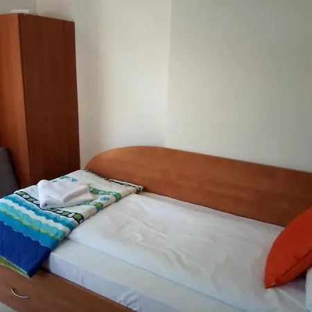 Holiday home Entire Central House With Guest & Garden